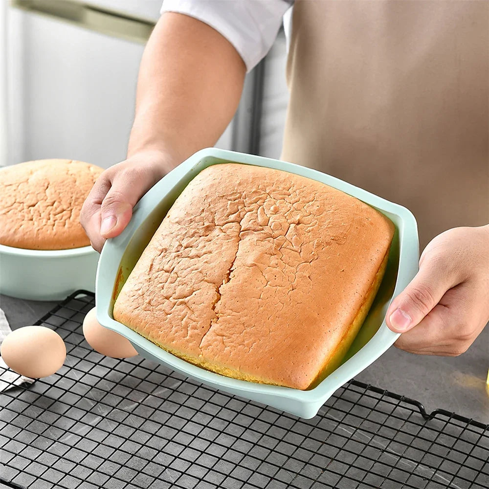 1/4Pcs Silicone Square Cake Plate Non-Stick Brownie Pot with Anti-Slip Handle Oven and Air Fryer Safe Perfect for Baking Cakes