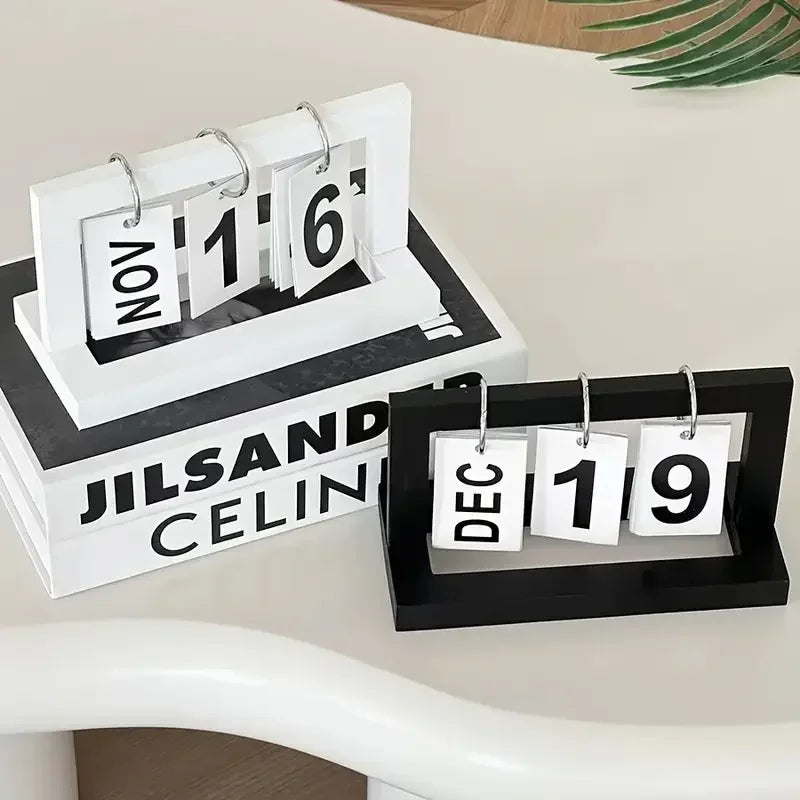 Minimalist Wooden Calendar Ornament For Living Room Desk