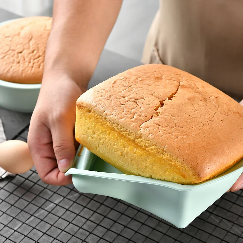 1/4Pcs Silicone Square Cake Plate Non-Stick Brownie Pot with Anti-Slip Handle Oven and Air Fryer Safe Perfect for Baking Cakes